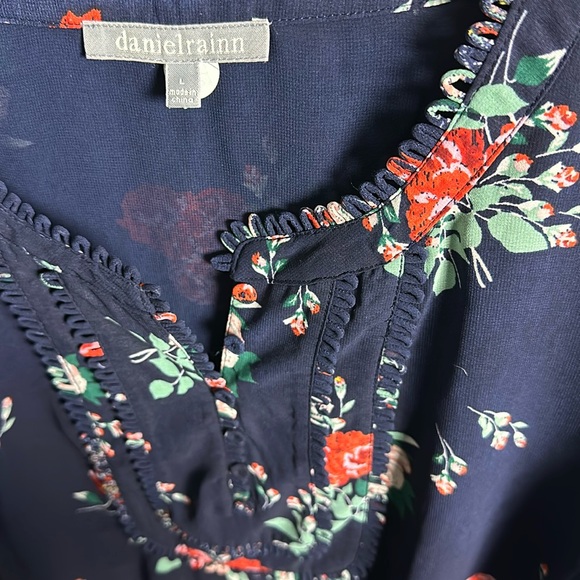 Daniel Rainn Tops - Daniel Rainn L